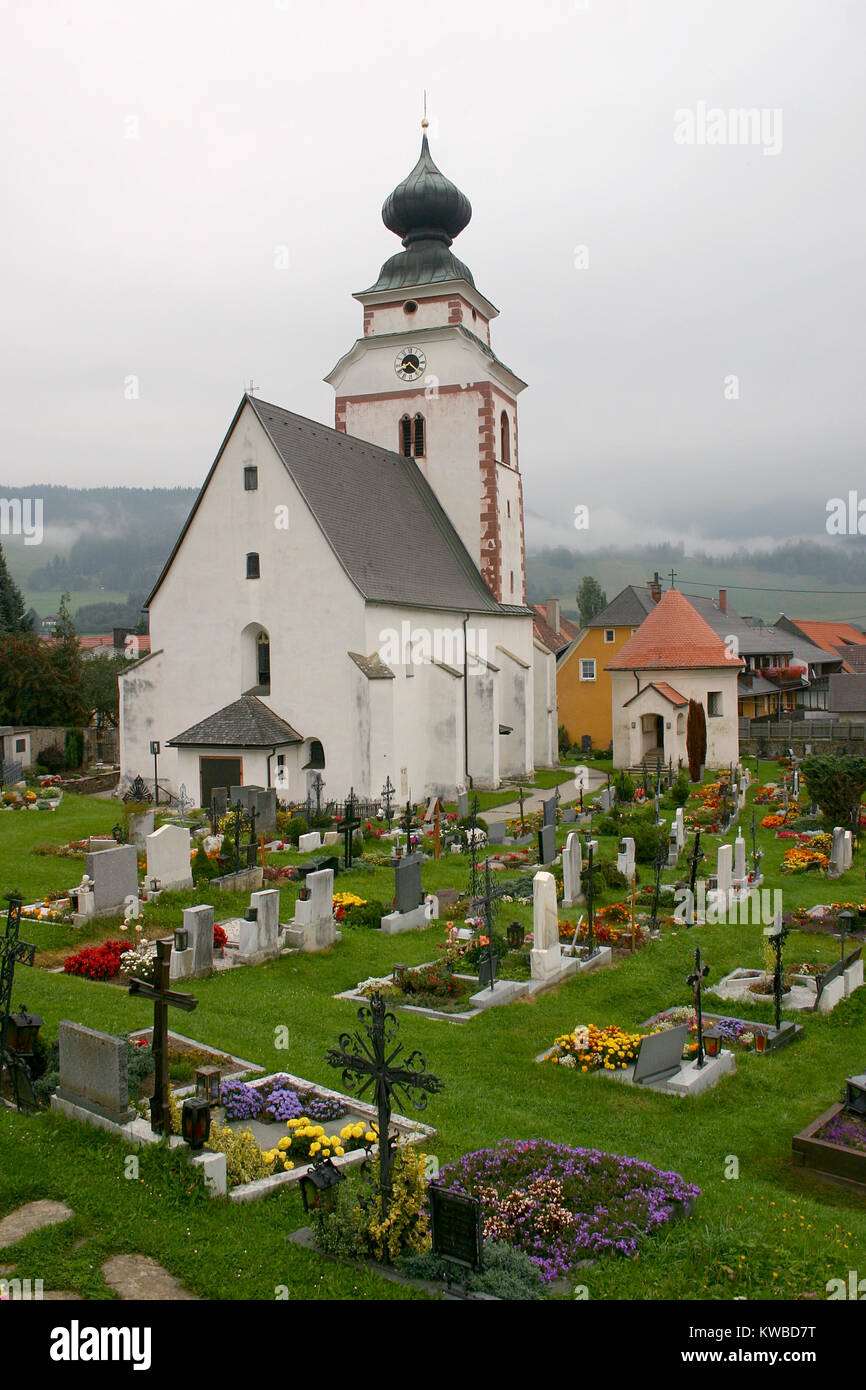 St. James Church and cemetery in Reichenfels, Austria Stock Photo