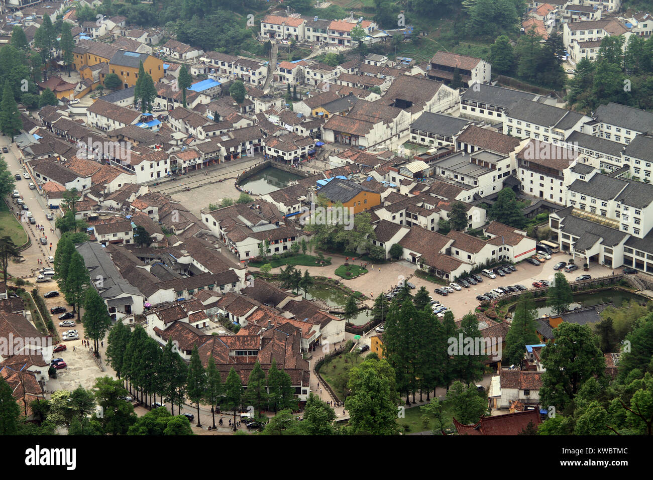 Buildings in Jiuhua Shan village. China Stock Photo - Alamy