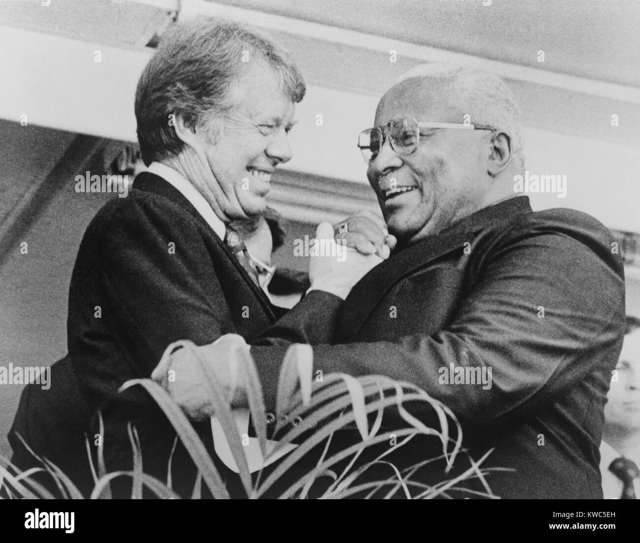 Jimmy Carter, shaking hands with Rev. Martin Luther King, Sr. in 1976. King, Sr. supported Carter in his 1970 successful campaign for Georgia Governor. (BSLOC 2015 14 72) Stock Photo