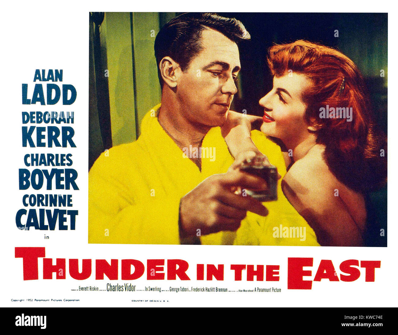 THUNDER IN THE EAST, US lobbycard, from left: Alan Ladd, Corinne Calvet, 1952 Stock Photo