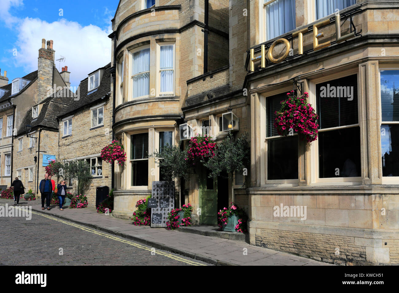 The Crown Hotel, Red Lion square, Georgian market town of Stamford, Lincolnshire, England, UK Stock Photo