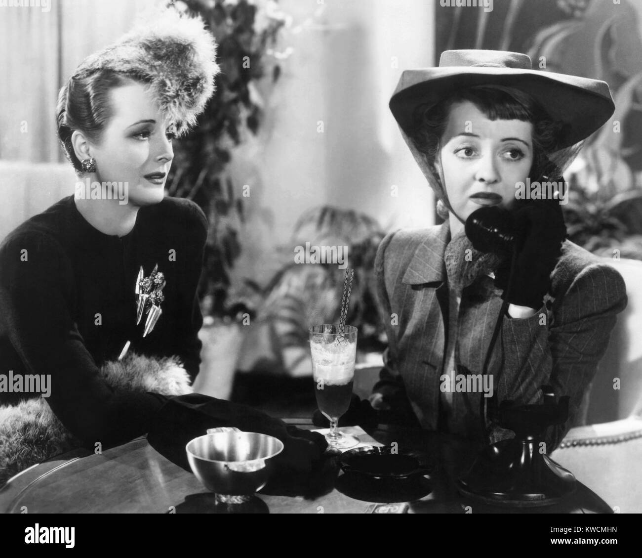 THE GREAT LIE, from left: Mary Astor, Bette Davis, 1941 Stock Photo - Alamy