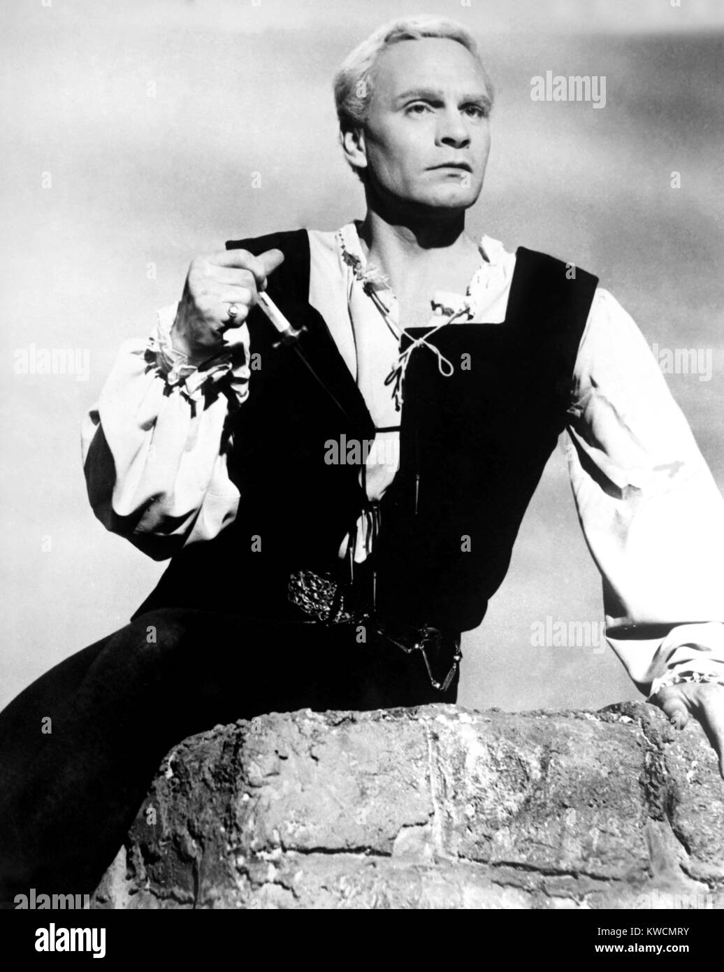 HAMLET, Laurence Olivier, 1948 Stock Photo