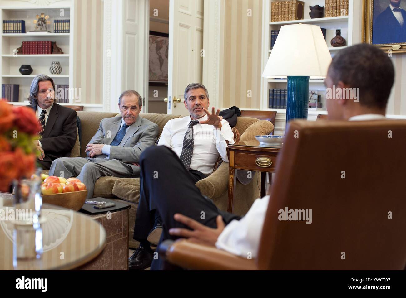 President Barack Obama meets with Human Rights activists in the Oval ...