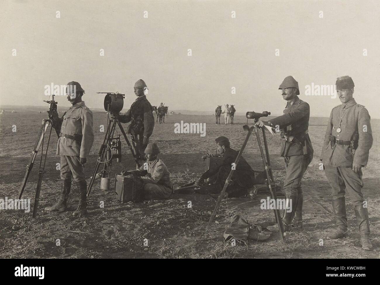 World War 1 in the Middle East. Turkish troops use a Heliograph, solar telegraph that signals by flashes of sunlight. The soldiers are at Huj, in Gaza, the site of a British victory on Nov. 7, 1917. (BSLOC 2013 1 61) Stock Photo