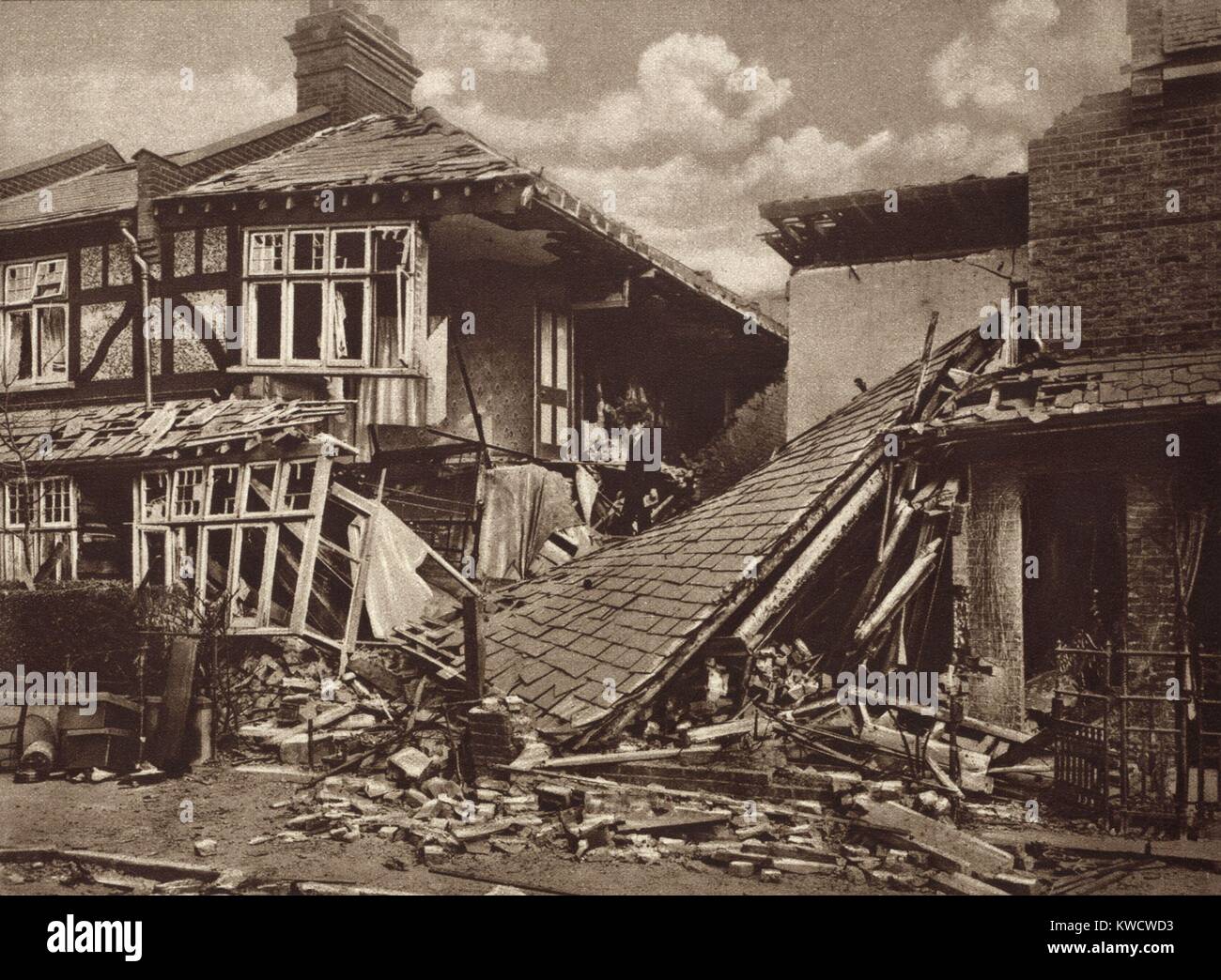World War 1. London homes were wrecked and civilians killed by German aerial bombs. Ca. 1914-18. (BSLOC 2013 1 81) Stock Photo
