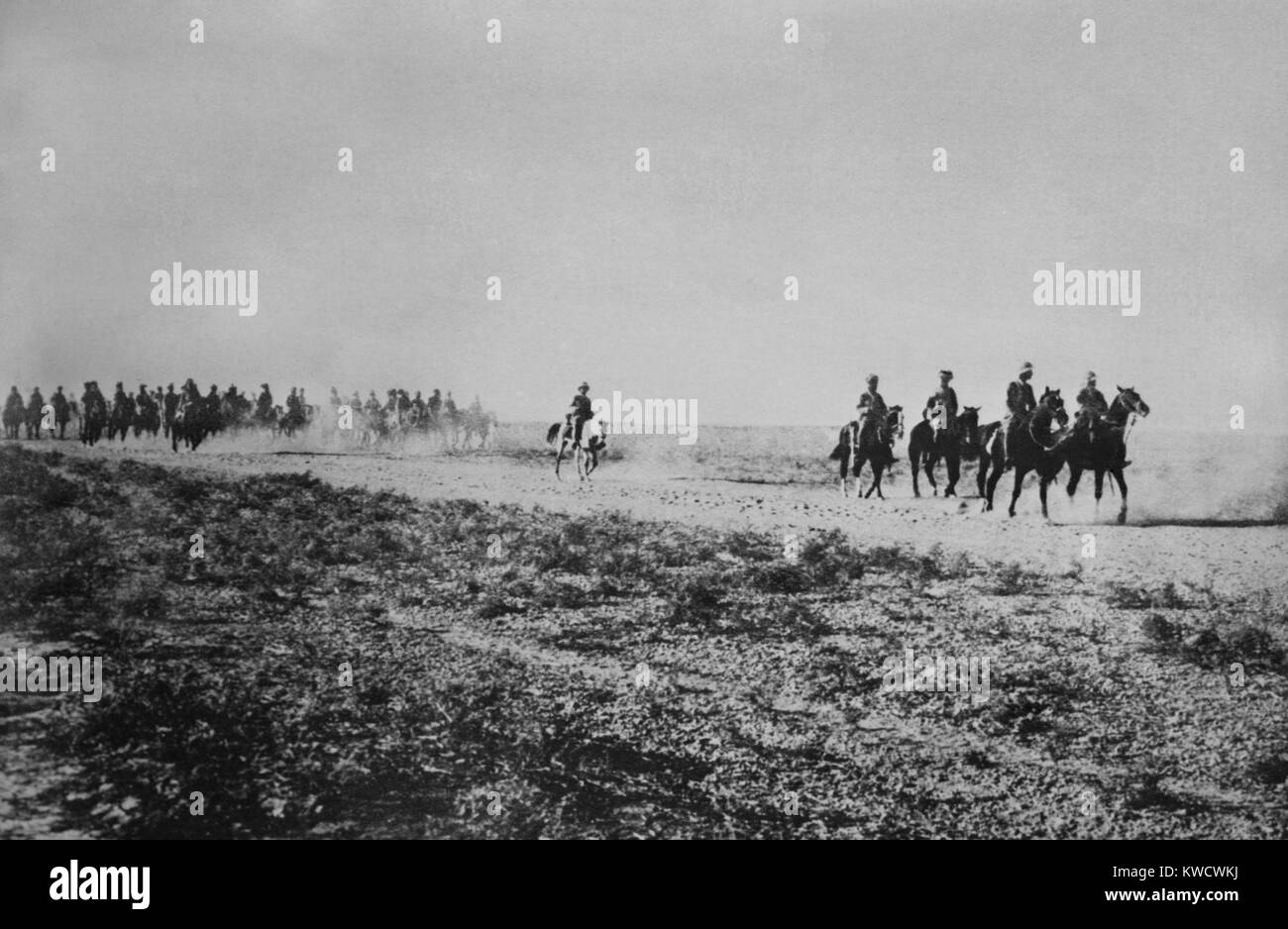 Anglo-Indian cavalry in the desert on the Tigris River in Iraq during World War I. In 1915 they advanced to Ctesiphon before meeting Ottoman resistance. The following Siege of Tut, ended in the defeat and captivity for British forces (BSLOC 2017 1 155) Stock Photo