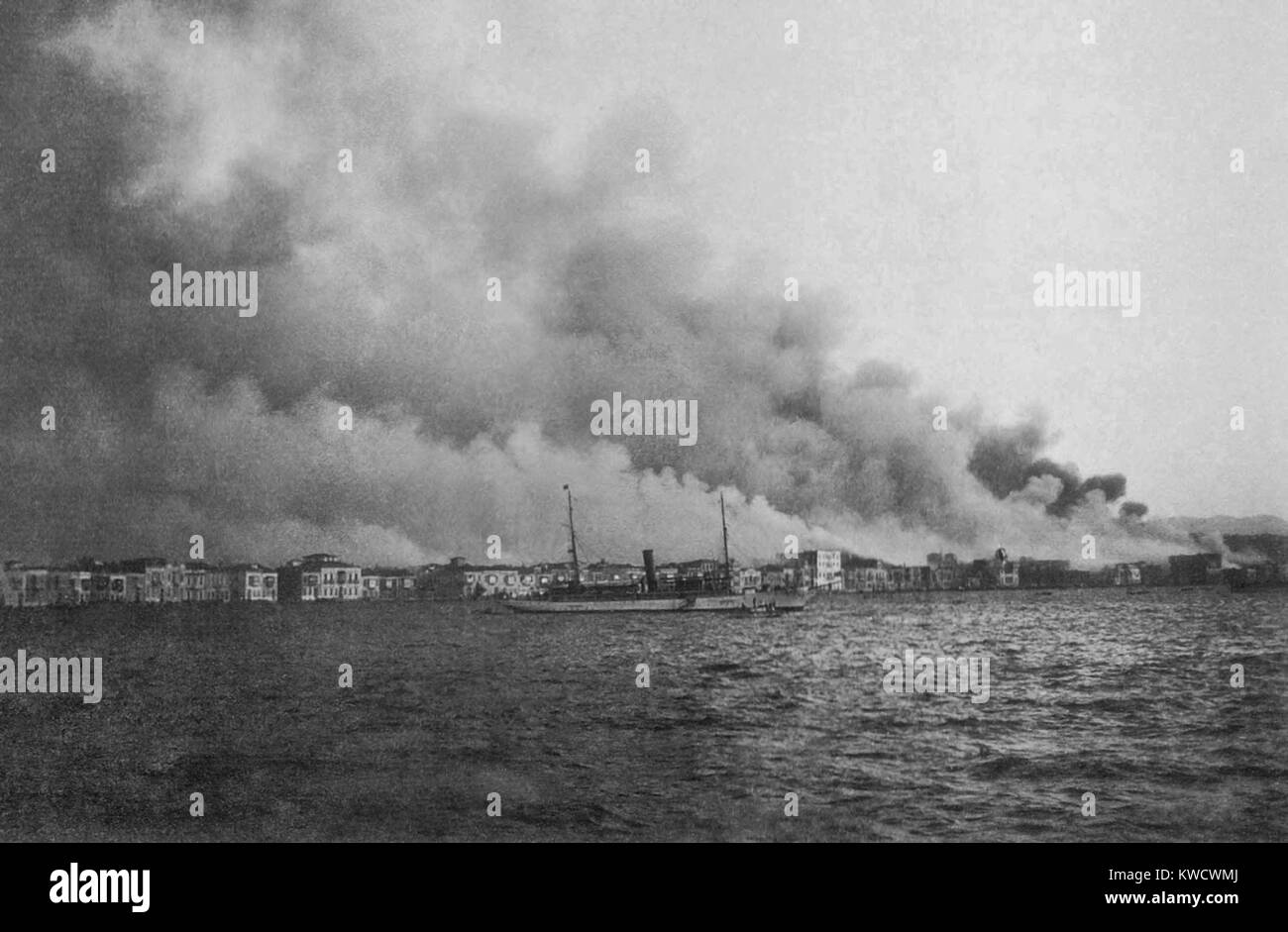 Smyrna, Turkey, burning on Sept. 14, 1922. The Fire engulfed half the city and most of the Greek and Christian quarter and was preceded by violence against the Greeks and Armenians. These events followed the Sept. 9, 1922 liberation by Turkish army of K (BSLOC 2017 1 168) Stock Photo