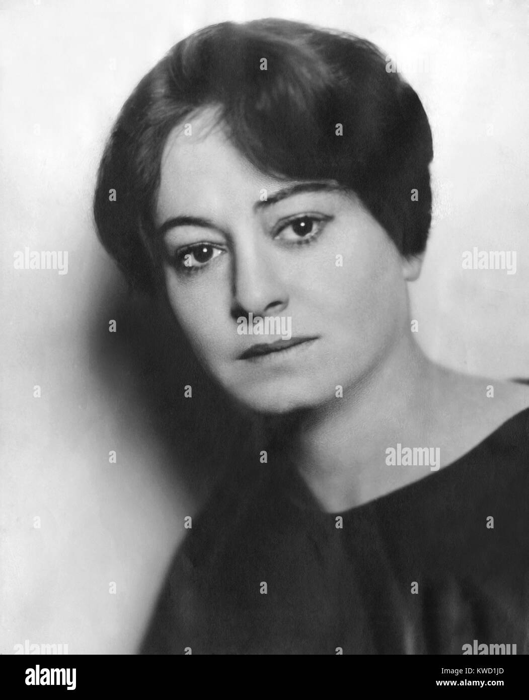 Dorothy Parker, 1933 Stock Photo - Alamy