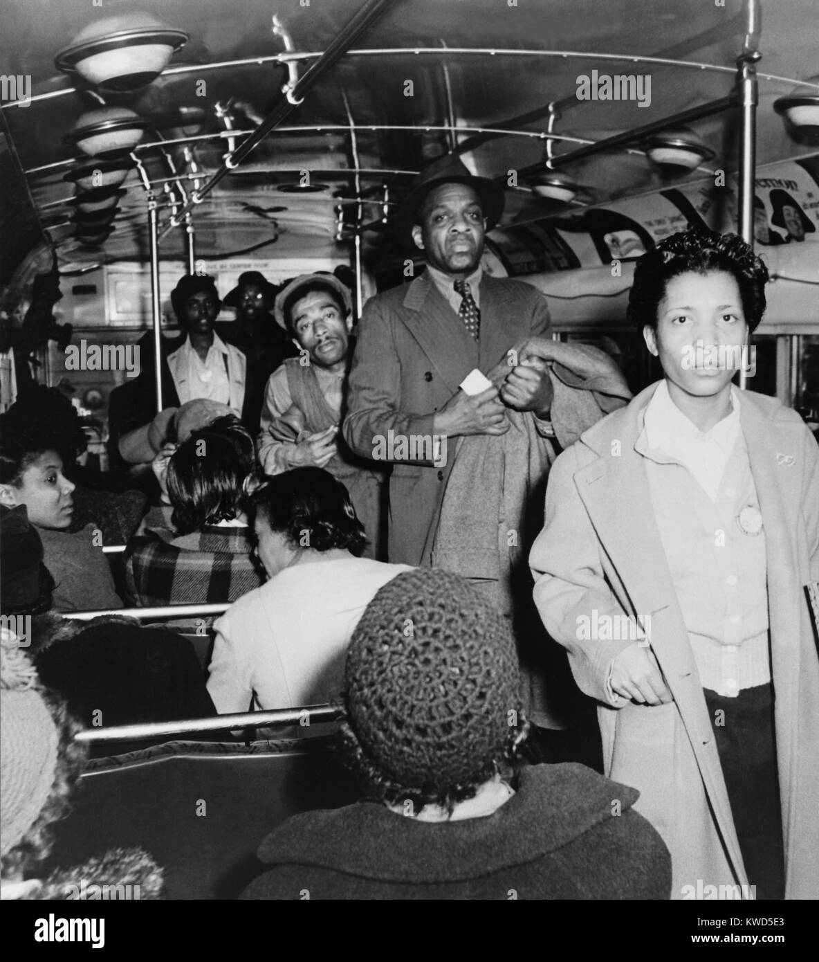 Bus bound for the African American section of Baltimore, Maryland, at 4 P.M. April 1943, by Marjory Collins. (BSLOC 2014 13 108) Stock Photo