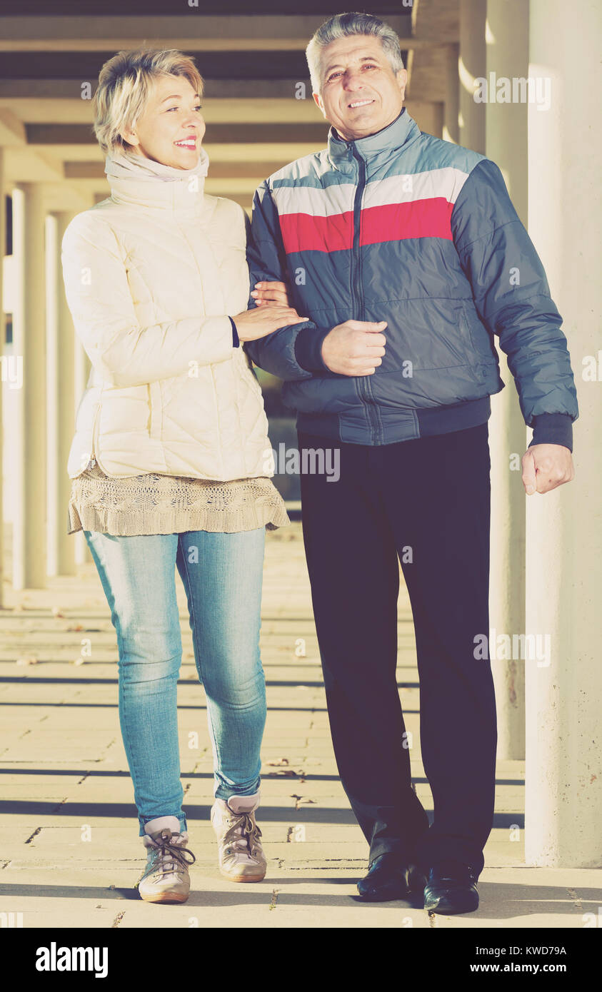 Senior man walking along winter hi-res stock photography and images - Alamy