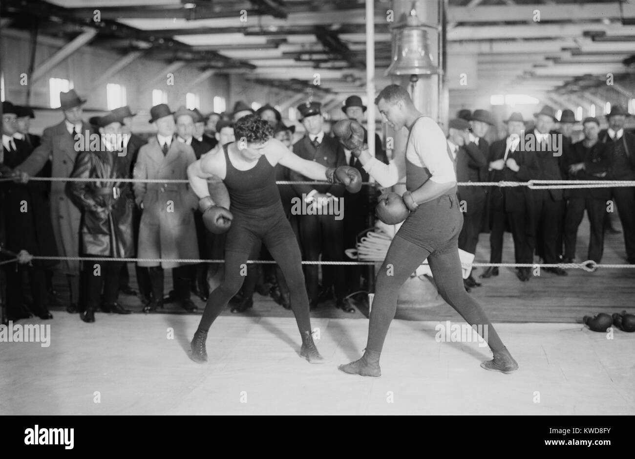 Jack Dempsey, World Heavyweight Champion, in training match, ca. 1922-26. (BSLOC 2015 17 67) Stock Photo