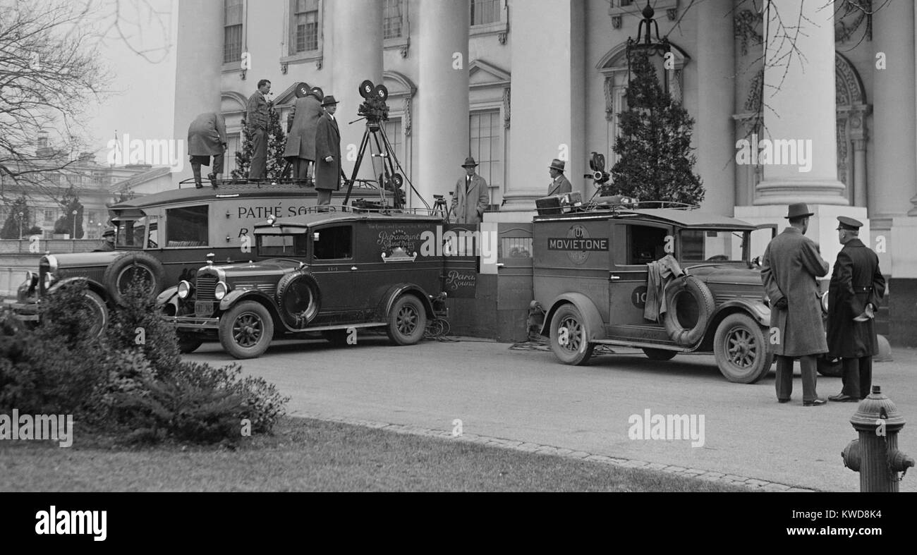 Three new 'sound move trucks' at the White House, on Dec. 26, 1929. Trucks and cameramen are from Pathe, Paramount, and Movetone (Fox News). Newsreels were shown at movie theaters from the late 1920 through the 1950s. (BSLOC 2016 7 1) Stock Photo