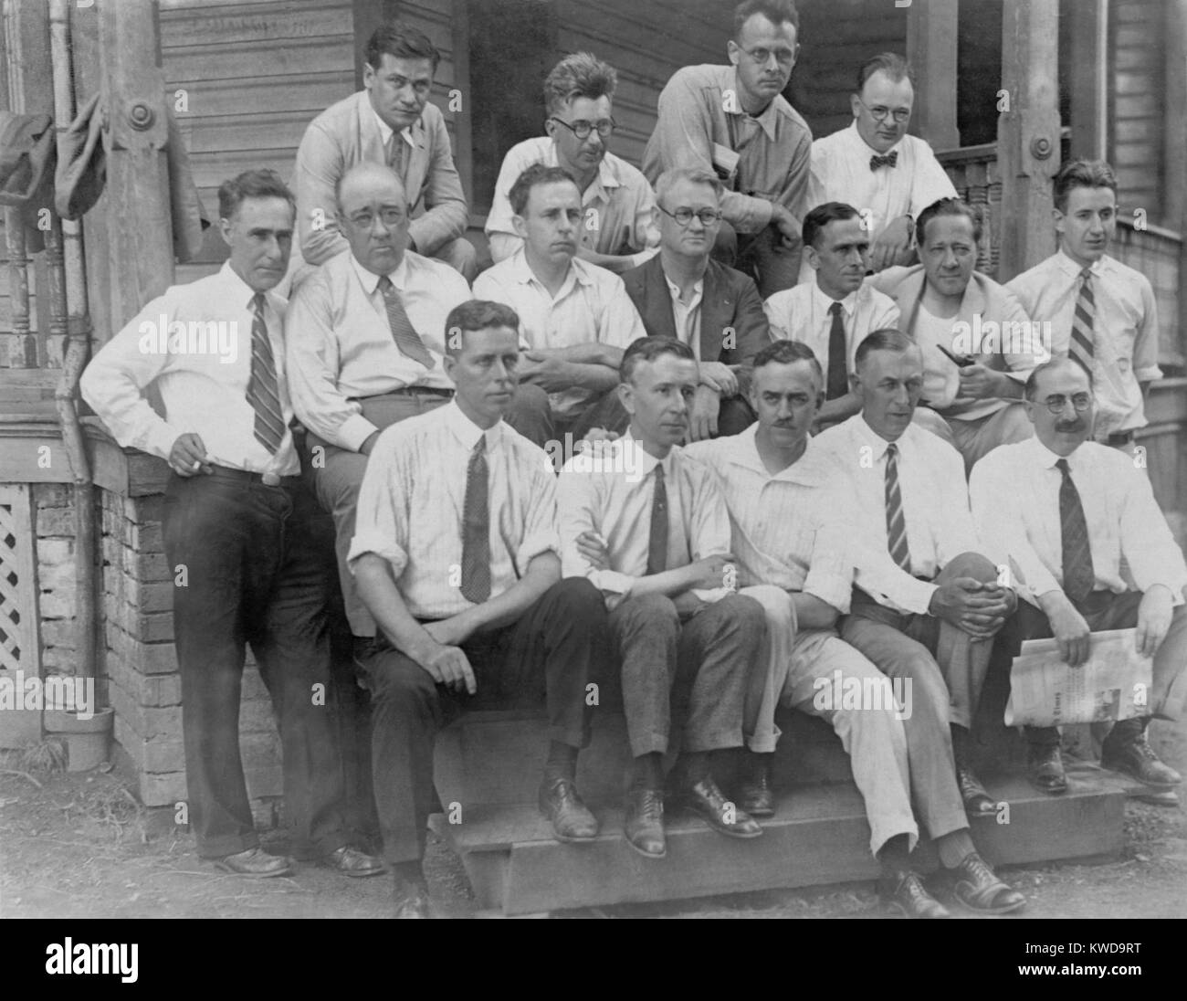 Lawyers, scientists, and supporters of the legal challenge to anti-evolution law, July 1925. Dayton, Tennessee. Standing at left: John R. Neal. Standing at right: W.E. Wheelock. Back row L-R: E. Haldeman-Julius, George Washington Rappleyea, Frank Thone, and Watson Davis. Middle row L-R: John R. Neal, Maynard Mayo Metcalf, Charles Francis Potter, Mr. McCleskey, William Allison Kepner, Arthur Garfield Hays, W.E. Wheelock. Front row L-R: Wilbur Armstrong Nelson, Fay-Cooper Cole, Winterton Conway Curtis, Horatio Hackett Newman, and Jacob Goodale Lipman (BSLOC 2016 10 66) Stock Photo