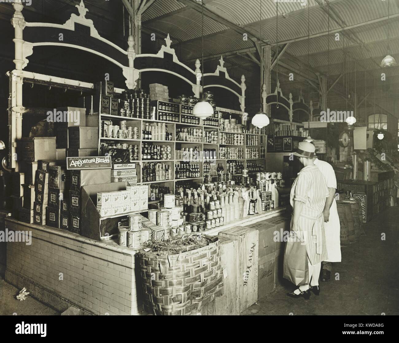 1920s grocery store hires stock photography and images Alamy