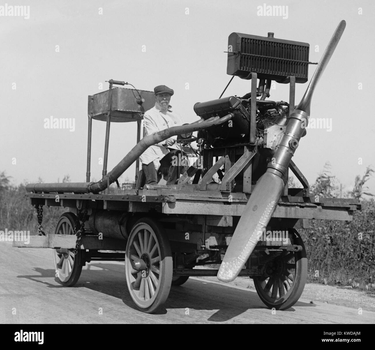 Man on wheeled vehicle with mounted propeller, in Washington, D.C. vicinity, Oct. 11, 1922 (BSLOC 2016 10 132) Stock Photo