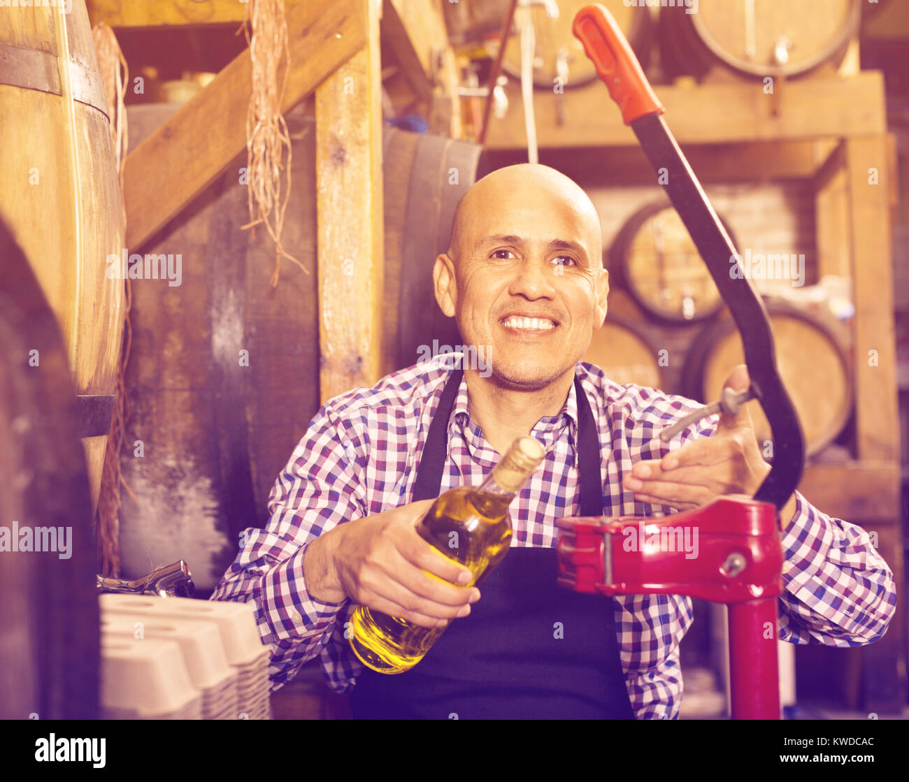 Corking the bottle hires stock photography and images Alamy