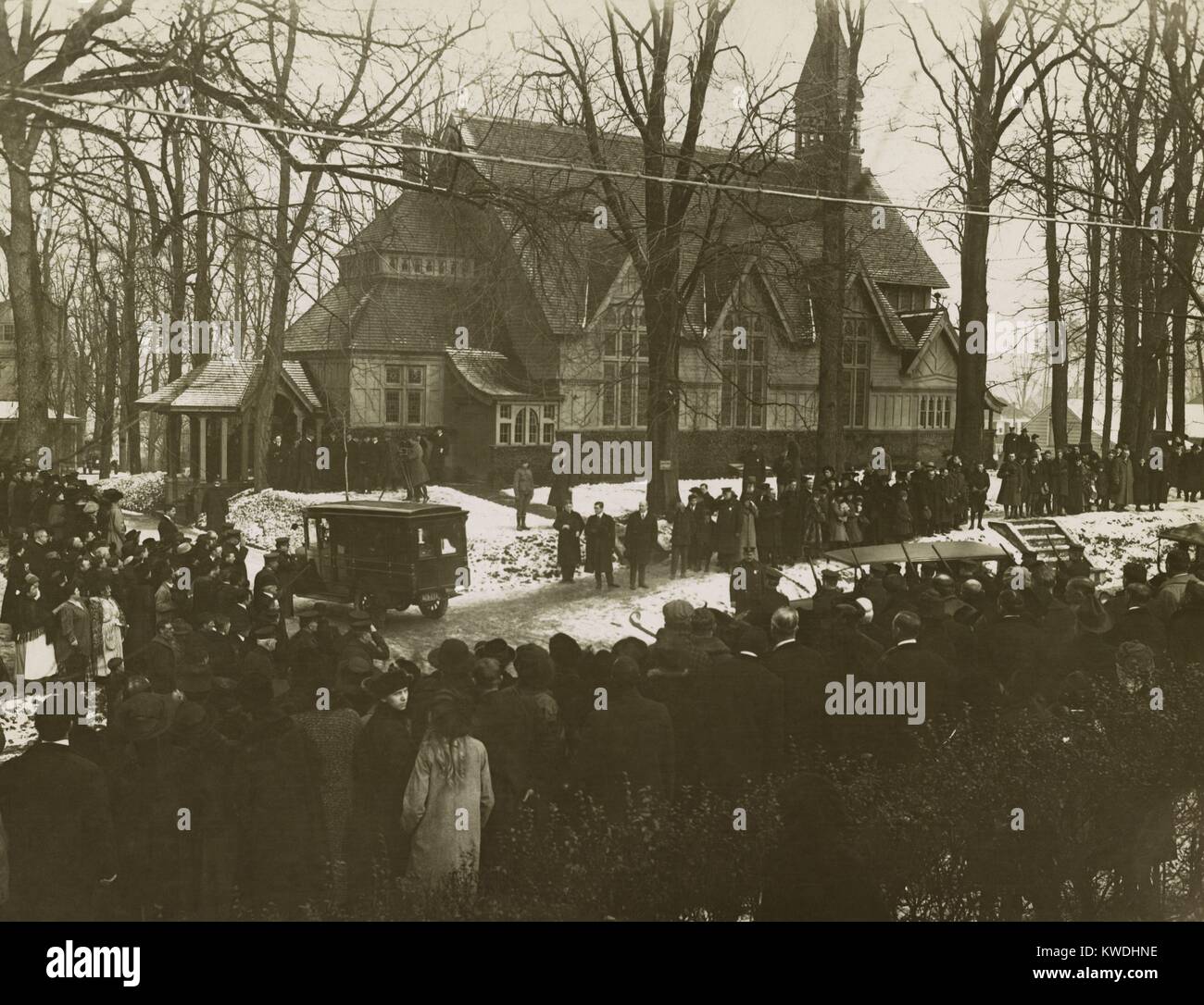 Col. Theodore Roosevelts funeral, January 8, 1919, at Christ Episcopal Church in Oyster Bay, NY (BSLOC_2017_6_87) Stock Photo