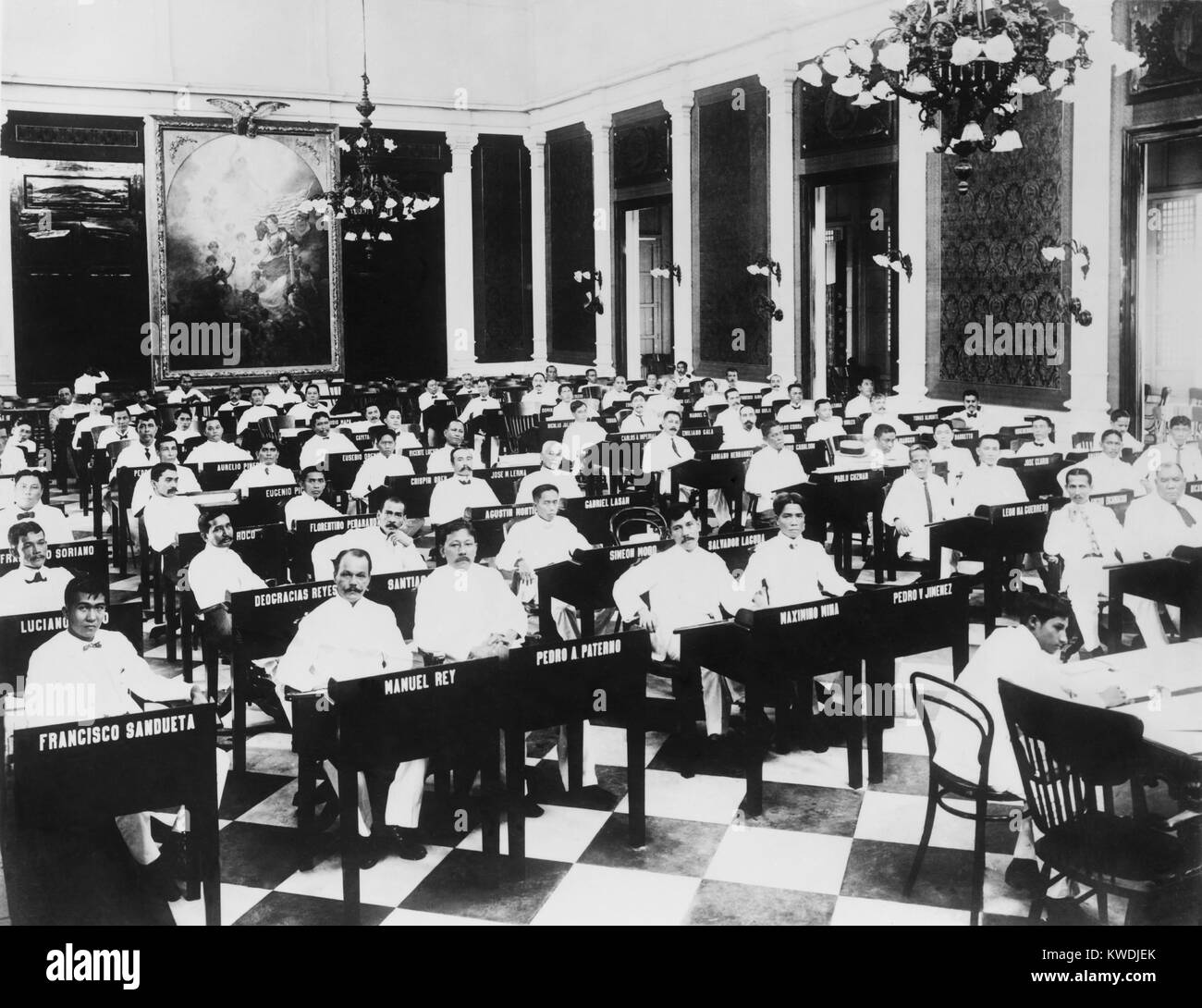 The popularly elected Philippines Assembly in its first session from 1908 to 1911. In 1916 the Philippine Senate replaced the US appointed Philippine Commission in a move toward greater Philippine autonomy (BSLOC 2017 10 90) Stock Photo