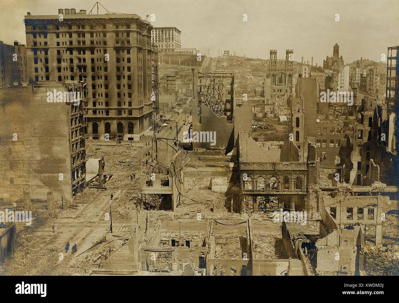 St. Francis Hotel damaged in the 1906 earthquake and fires photo 1
