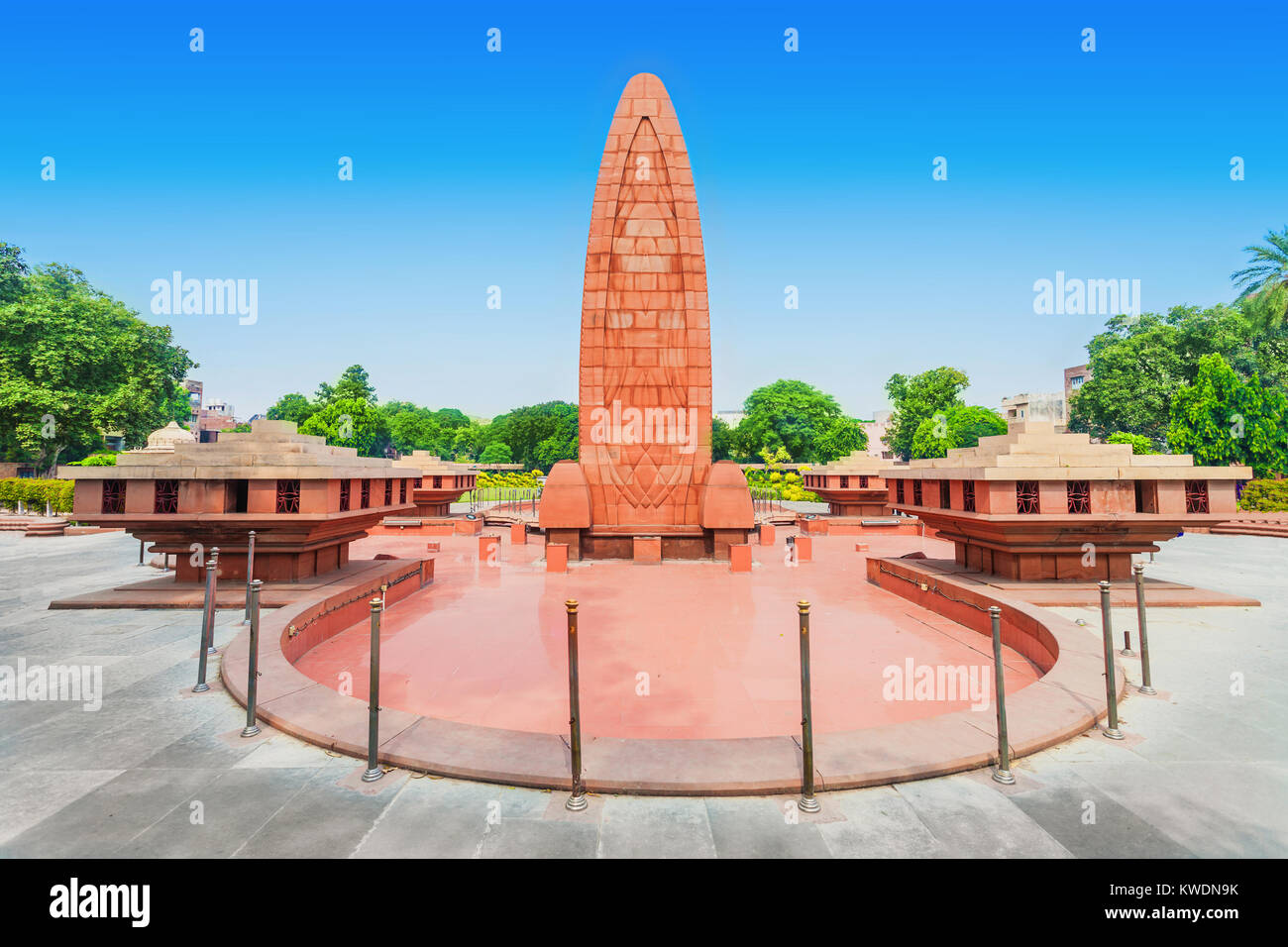 Jallianwala Bagh: Indian outrage over revamp of memorial - BBC News