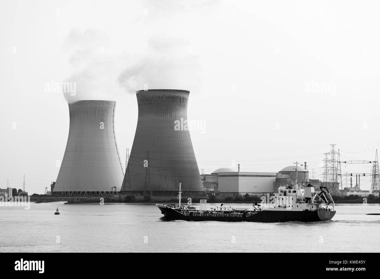 Nuclear reactor Black and White Stock Photos & Images - Alamy