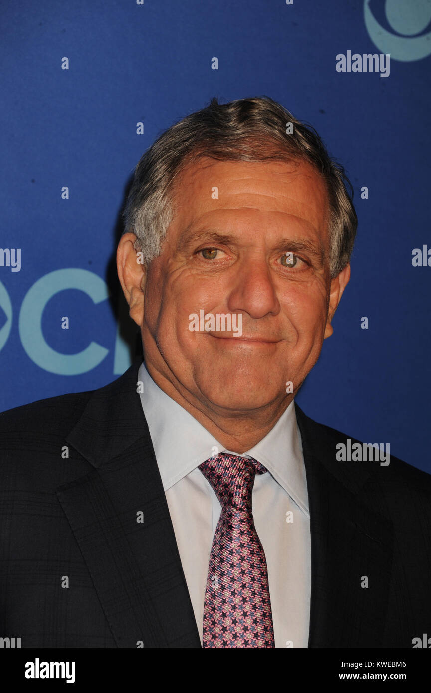 NEW YORK, NY - MAY 15:  Les Moonves Julie Chen attends the 2013 CBS Upfront at The Tent at Lincoln Center on May 15, 2013 in New York City   People:  Les Moonves Julie Chen Stock Photo