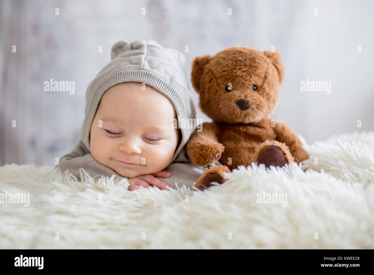 baby teddy bear bed