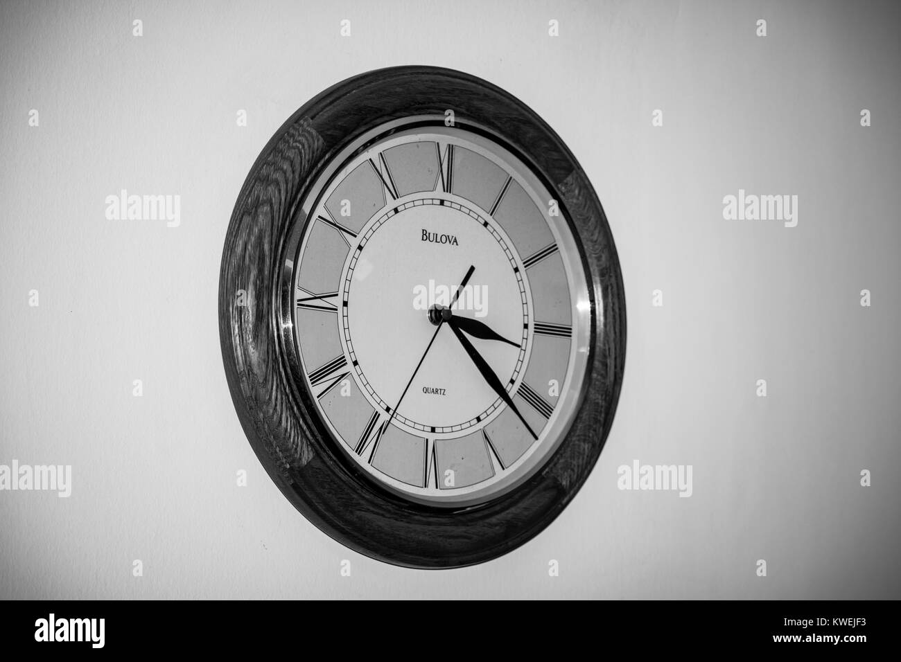 Ticking clock Black and White Stock Photos & Images Alamy