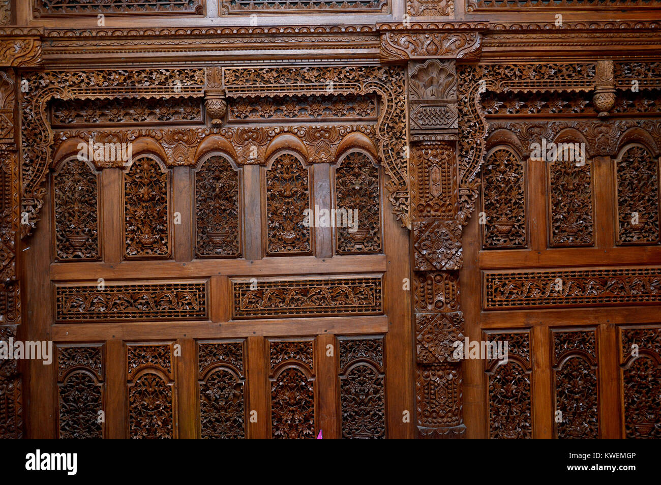 traditional Jepara carving ornaments on the wood Stock Photo - Alamy