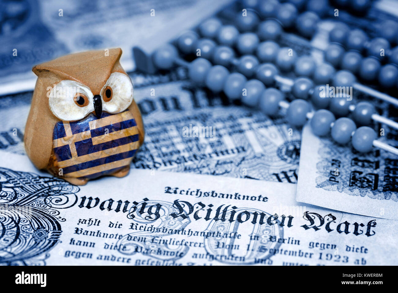 Greek owl on German inflation money, Greek Reparationsforderungen, Griechische Eule auf deutschem Inflationsgeld, griechische Reparationsforderungen Stock Photo
