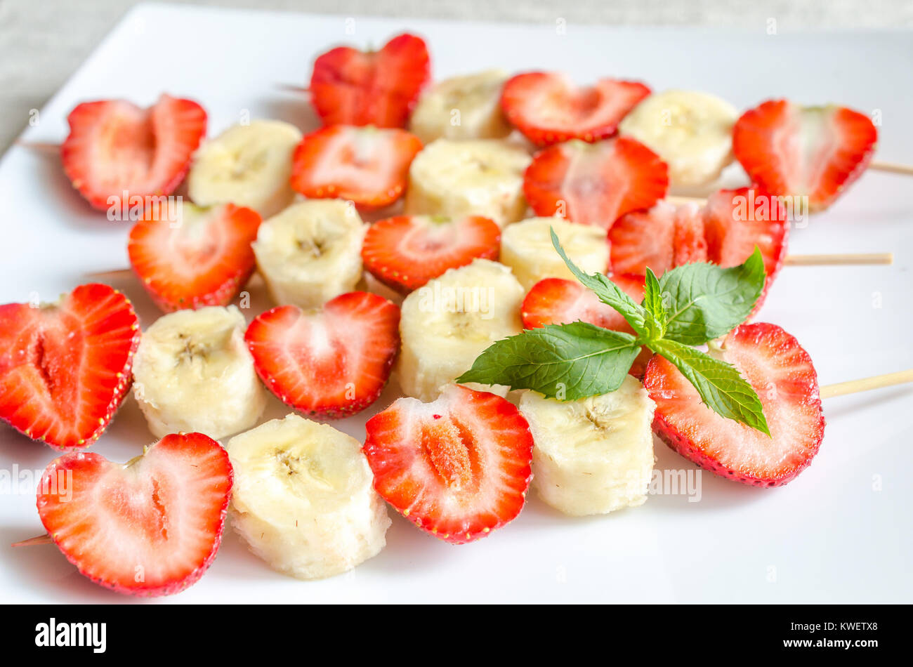 Strawberry and banana skewers hi-res stock photography and images - Alamy