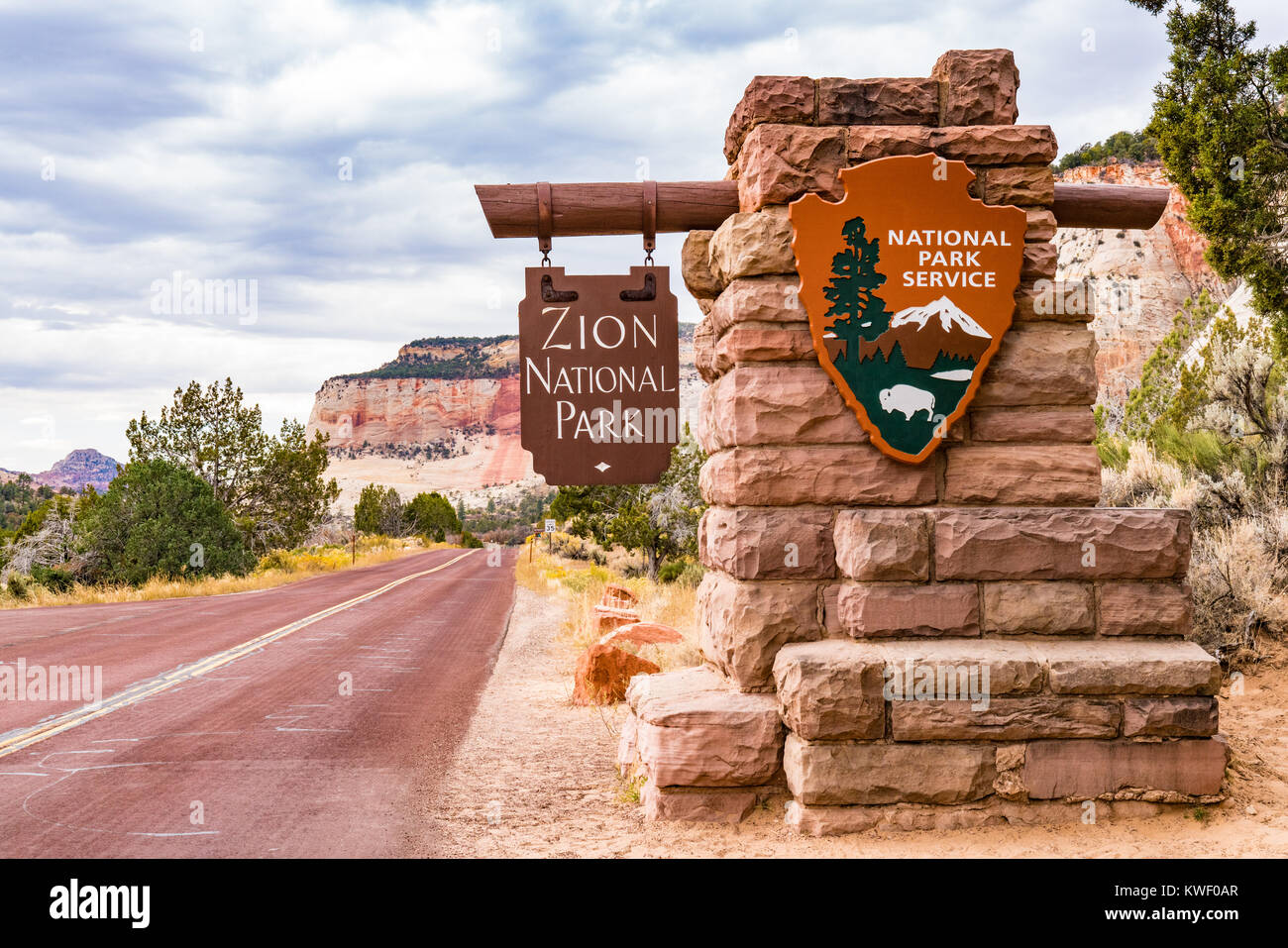 Zion national park entrance sign hi res stock photography and