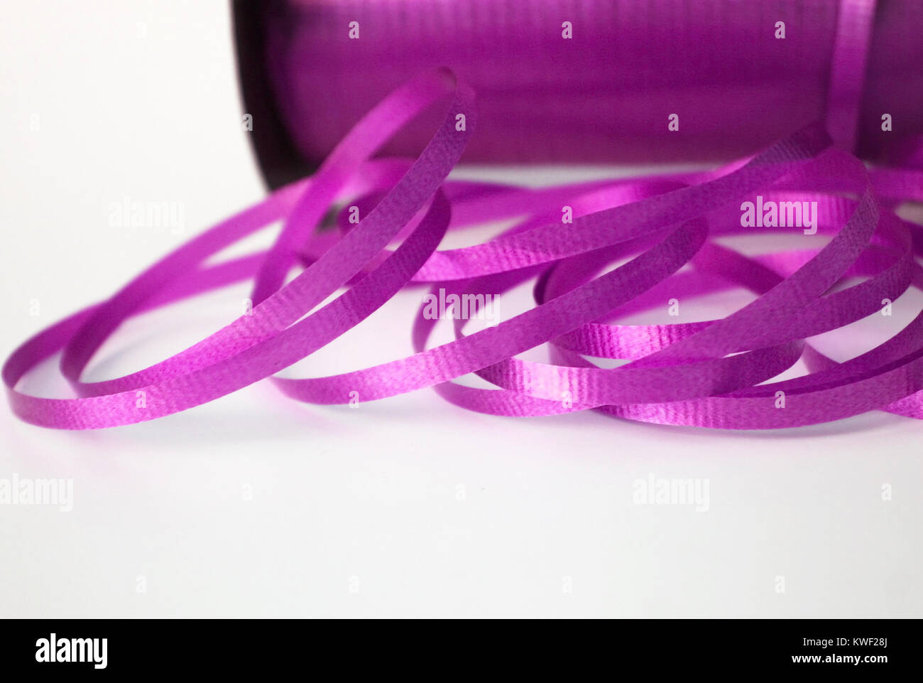 spool of curling ribbon