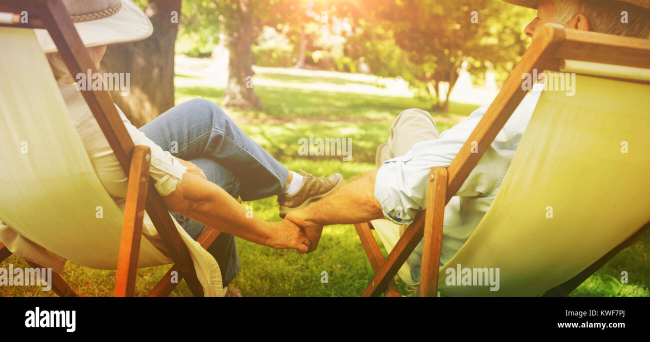 Deck chairs park hi-res stock photography and images - Alamy