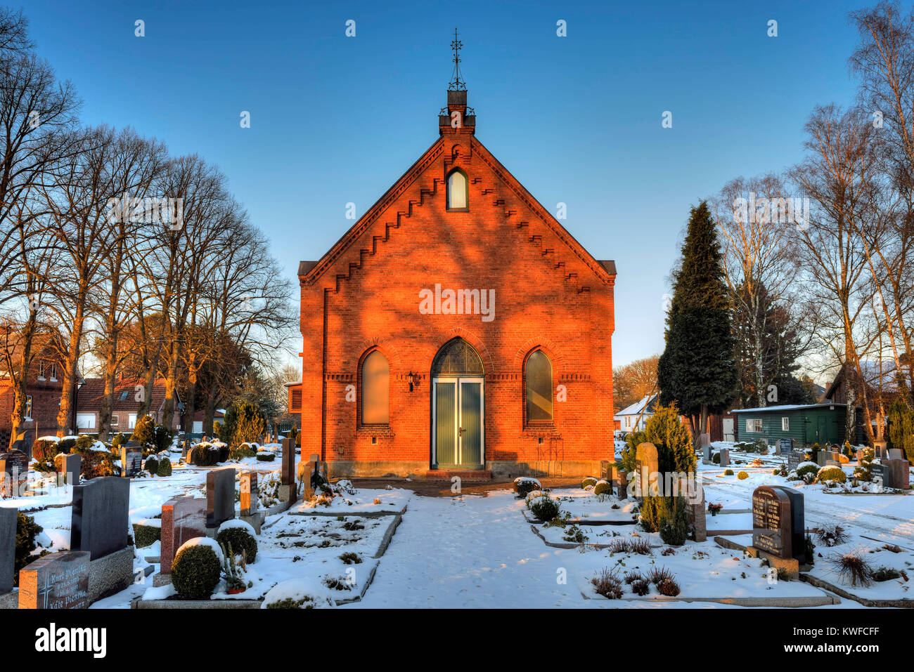 Cemetery chapel in the church Saint Severini in Kirchwerder, Hamburg, Germany, Europe, Friedhofskapelle an der Kirche St. Severini in Kirchwerder, Deu Stock Photo