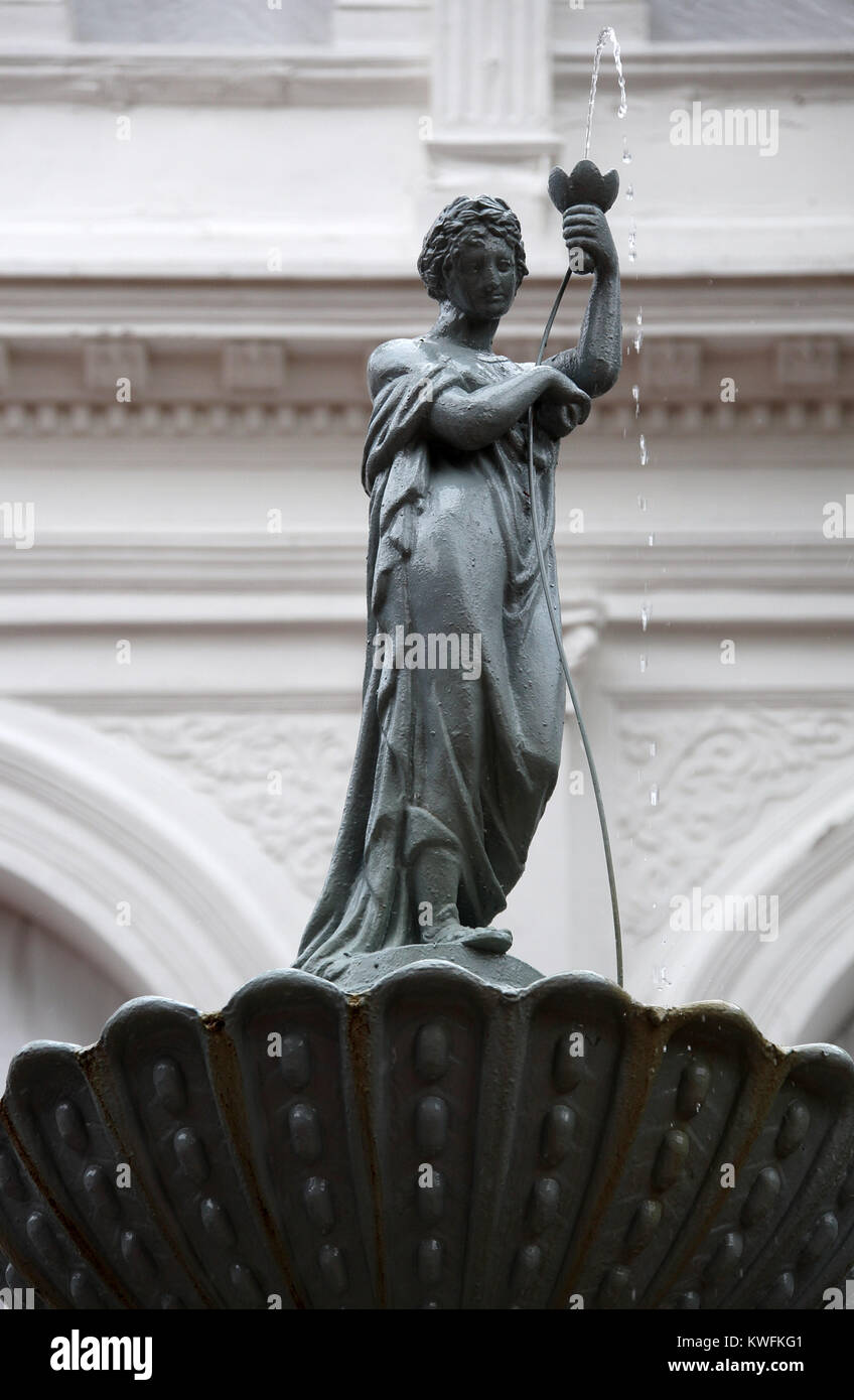 Water fountain in the courtyard at Raffles Hotel in Singapore Stock Photo