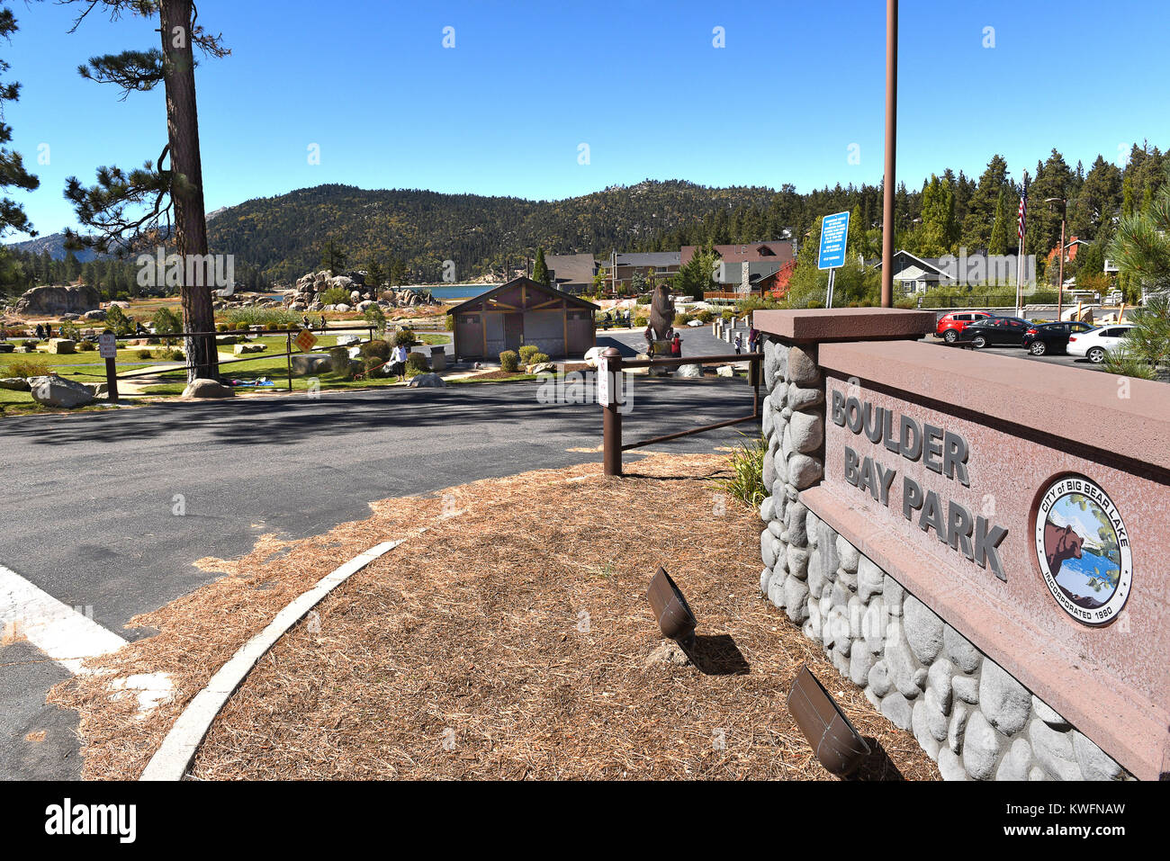BIG BEAR LAKE, CALIFORNIA - SEPTEMBER 25, 2016: Boulder Bay Park, The Park opened in 2010 and features fishing, kayaking, canoeing, bandstand, picnic  Stock Photo