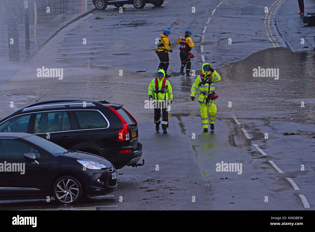 Clevedon, Somerset. 3rd Jan, 2018. UK Weather. Storm Eleanor Hammers the sea front at Clevedon North Somerset, and the road is closed in both direction. Coast Guards seen walking around and keeping watch. Credit: Robert Timoney/Alamy Live News Stock Photo