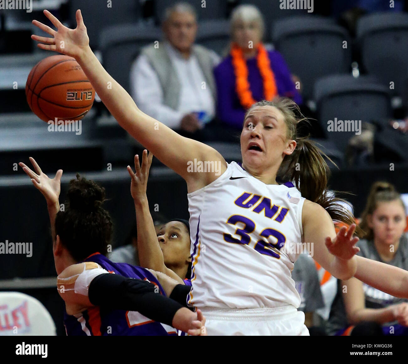 Moline, Iowa, USA. 11th Mar, 2017. Northern Iowa's Heidi Hillyard goes