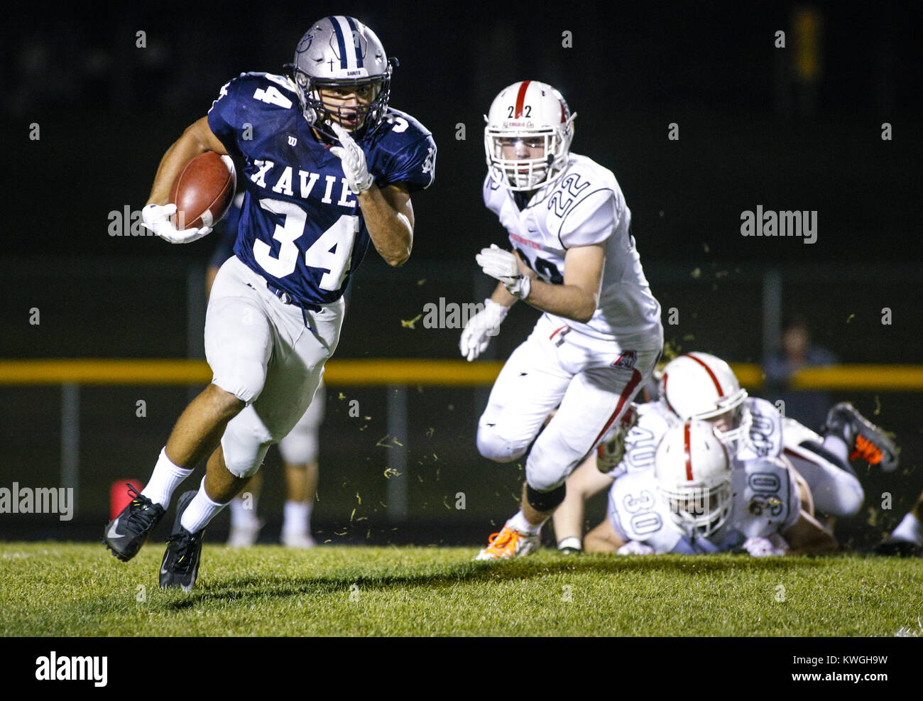 Cedar Rapids, Iowa, USA. 28th Oct, 2016. Cedar Rapids Xavier's Maliki