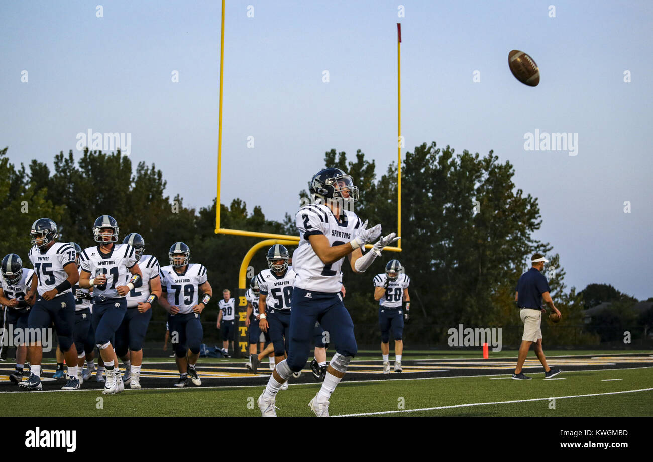 Bettendorf, Iowa, USA. 15th Sep, 2017. Pleasant Valley's Mitch Richlen