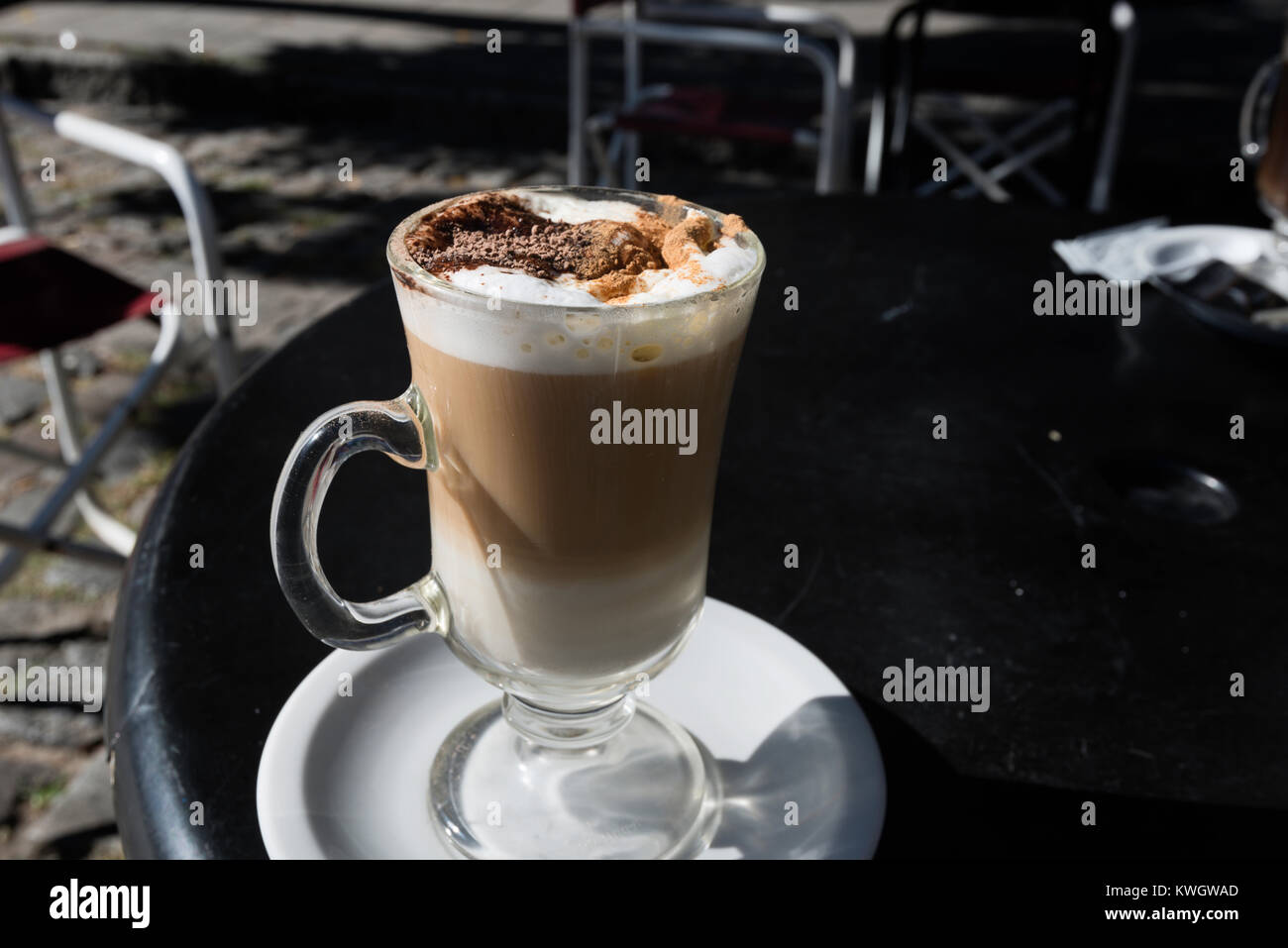 Cafe outdoor argentina hires stock photography and images Alamy