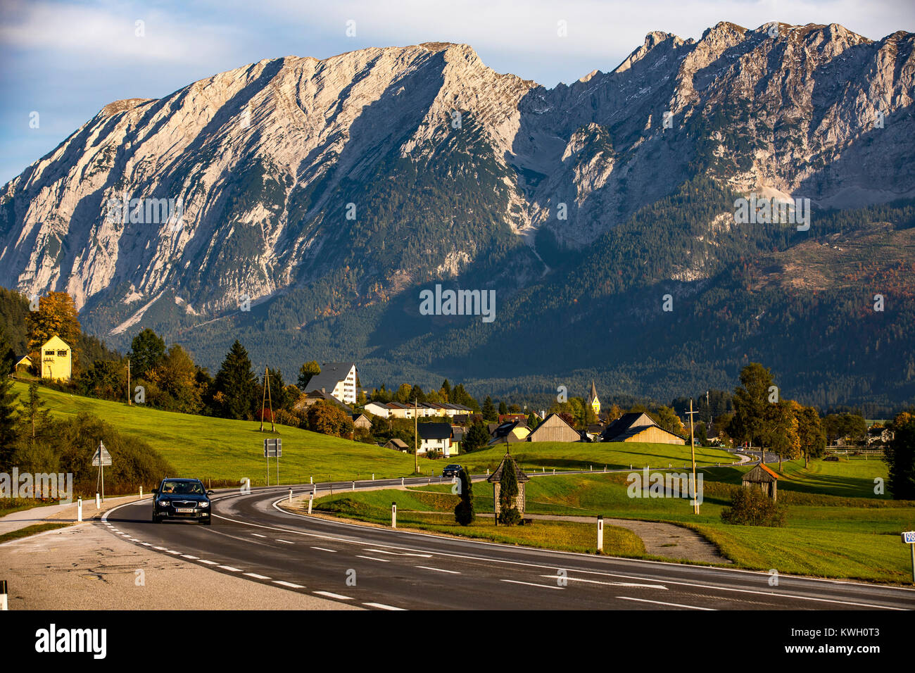 The Grimming Mountain Range, in the Salzkammergut, near Bad Mitterndorf, Styria, Austria, Stock Photo