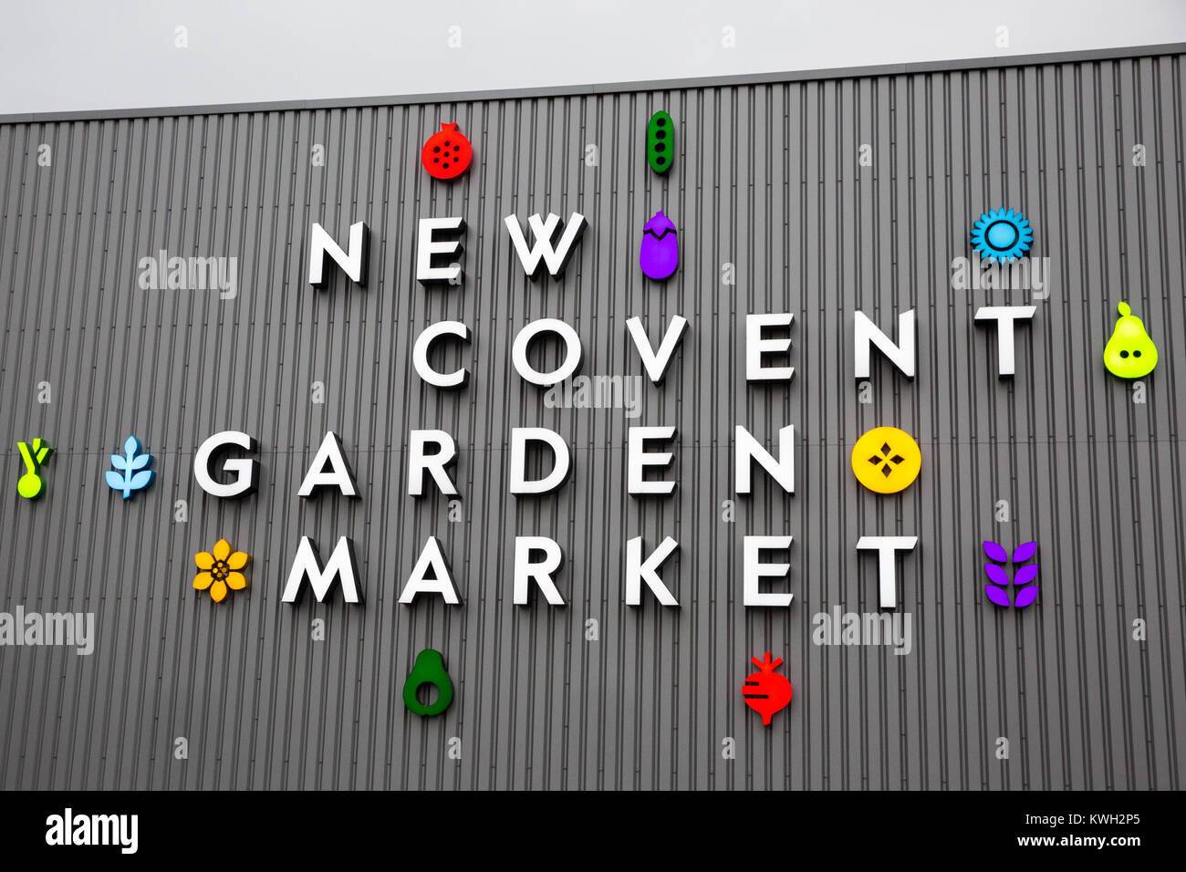 London, UK. 20th December, 2017. Signage for New Covent Garden Market at Nine Elms. Stock Photo