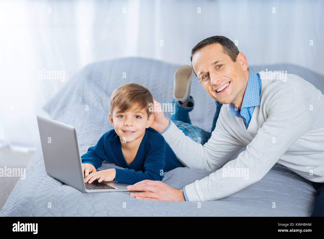 Patting head hires stock photography and images Alamy
