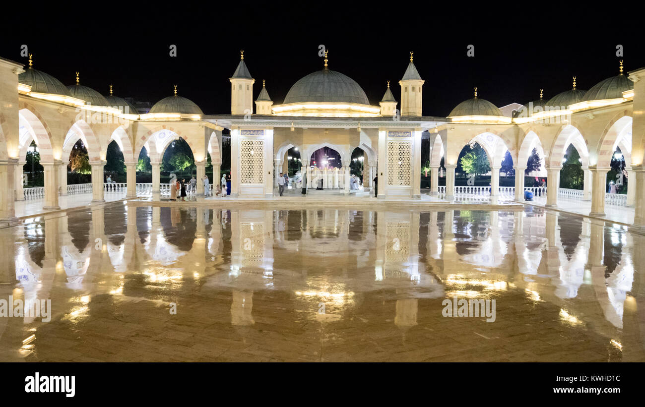 The Heart of Chechnya Mosque at night, Grozny Islamic lights, night time in the courtyard of Grozny's Akhmad Kadyrov Mosque Stock Photo