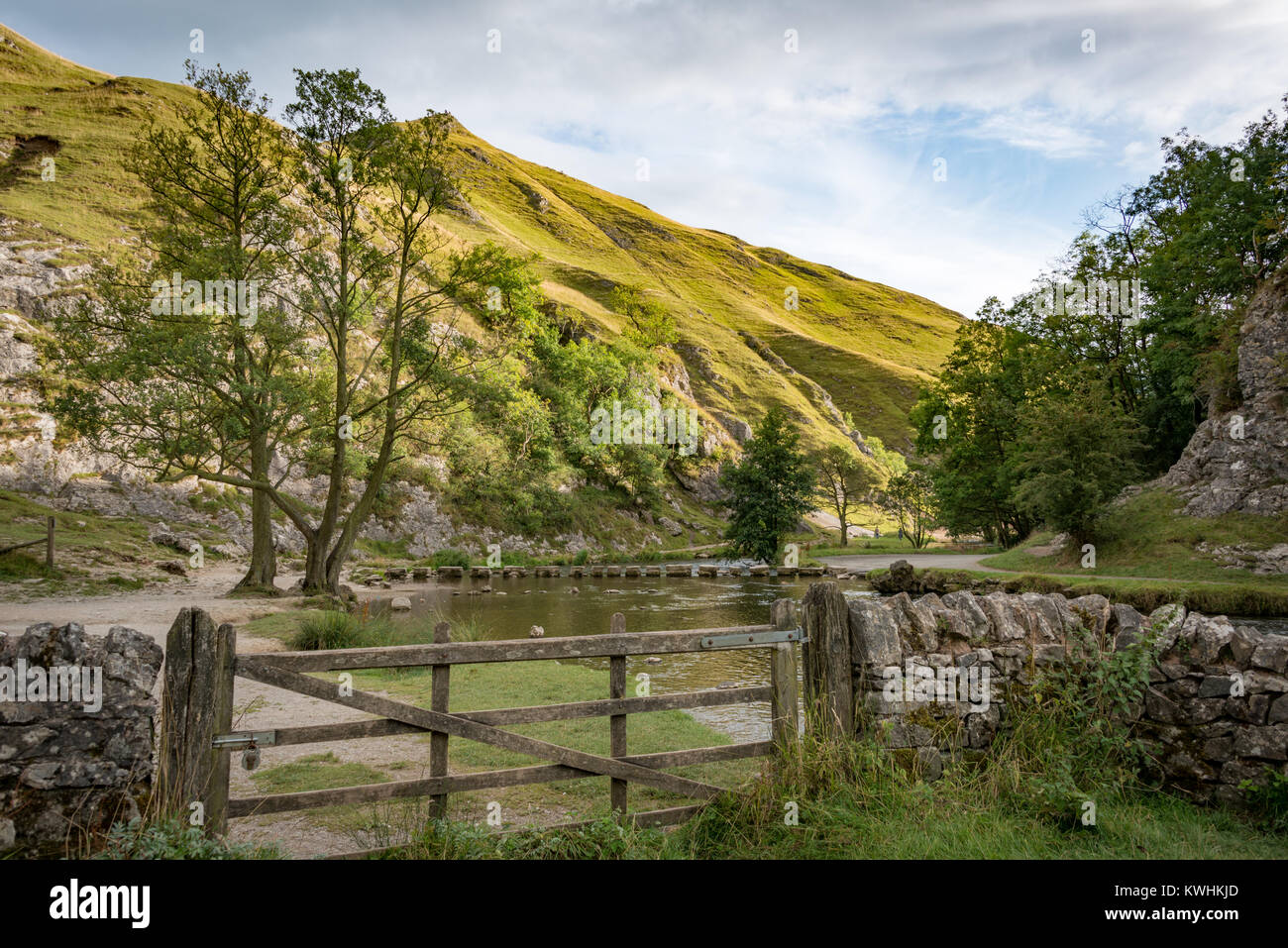 The stepping stones at Dovedale National Nature Reserve in the Peak Stock  Photo - Alamy