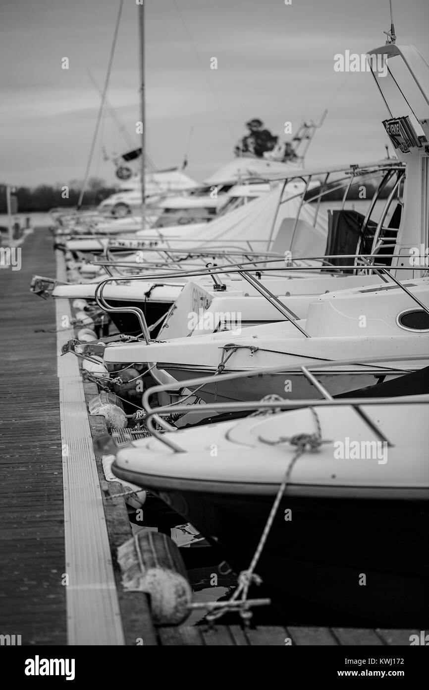 Sea boats in port Black and White Stock Photos & Images - Alamy