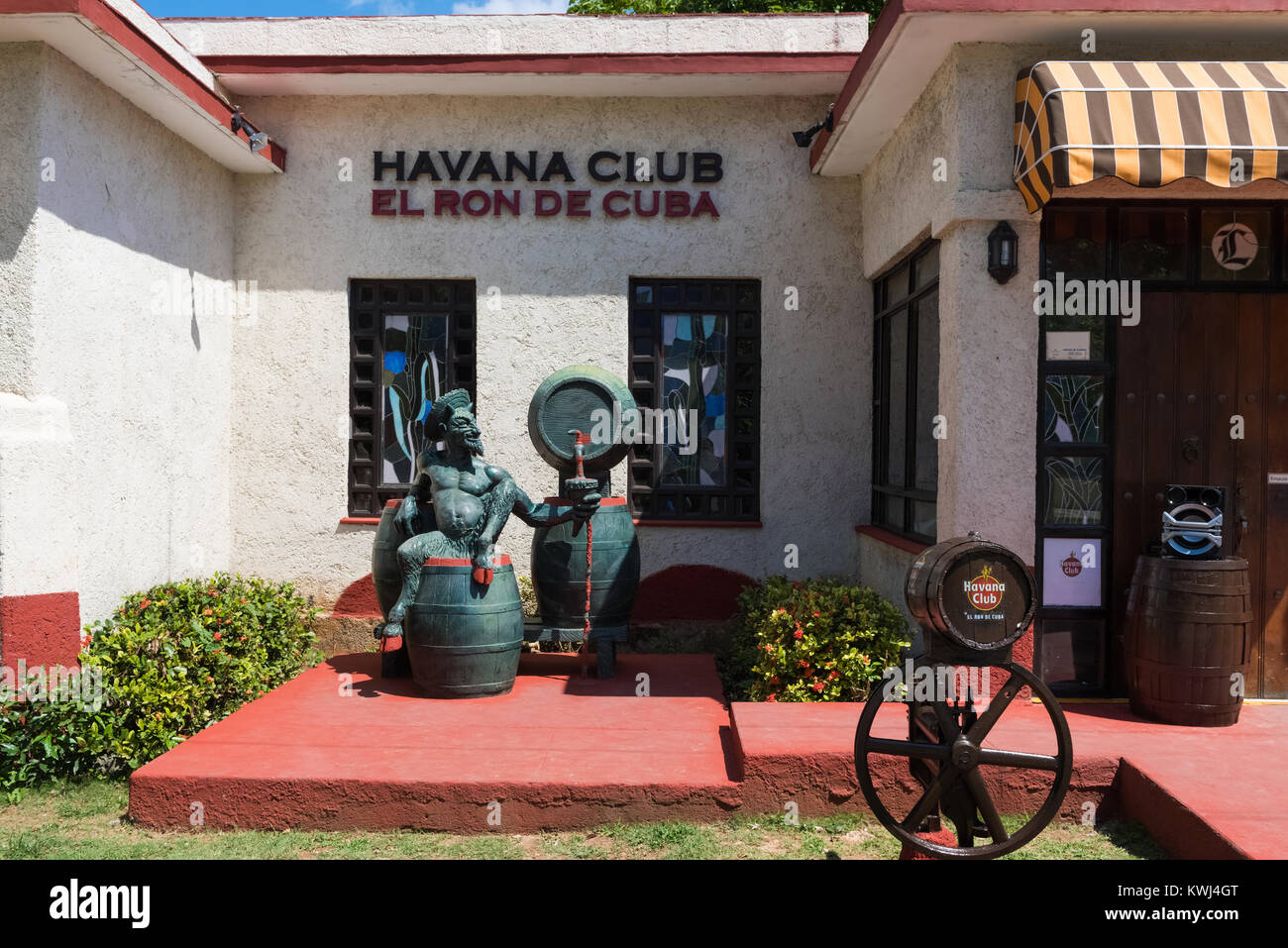 Tourism attraction Havana Club Rum Museum and store in Varadero Cuba -  Serie Cuba Reportage Stock Photo - Alamy